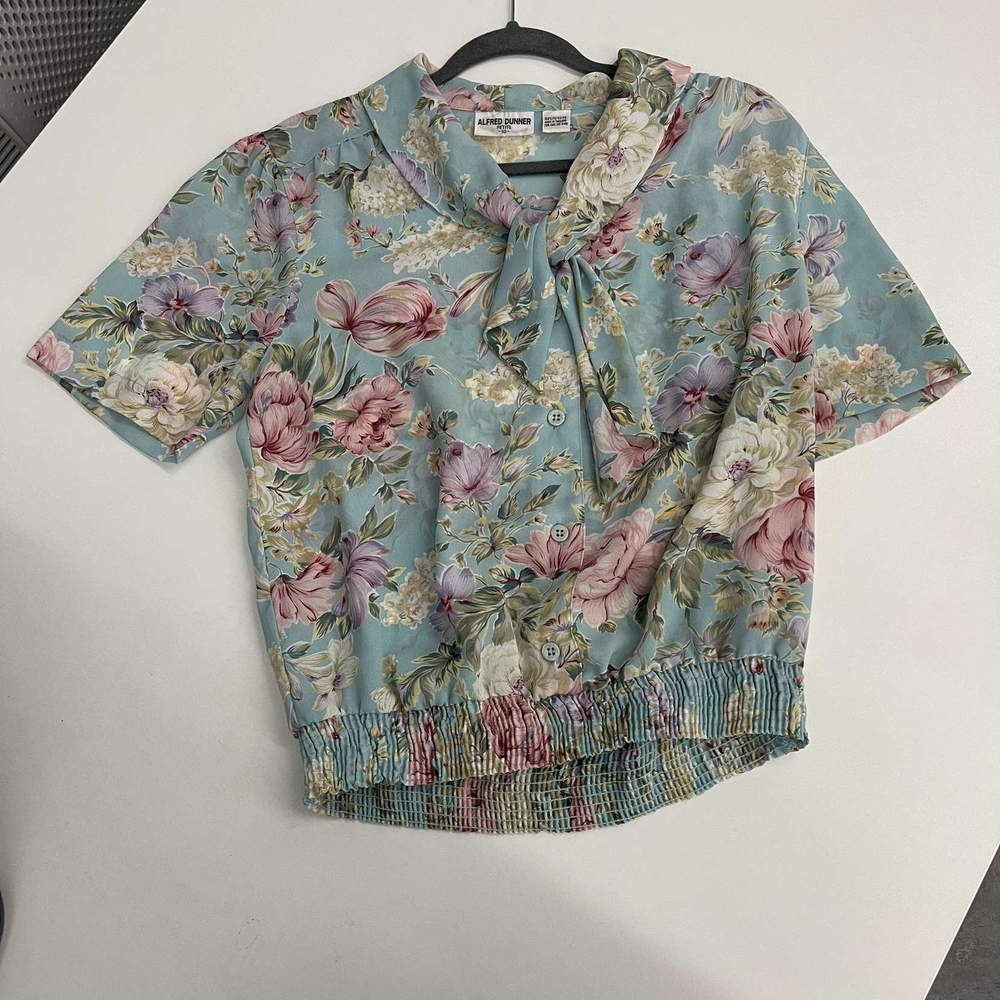 Floral Women's Top with Bow Detail